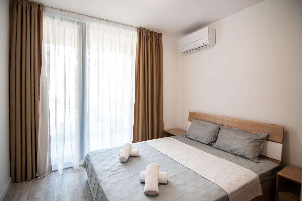 Sea Flats With Parking And Pool In Azur Residence Άγιος Κωνσταντίνος και Ελένη Εξωτερικό φωτογραφία
