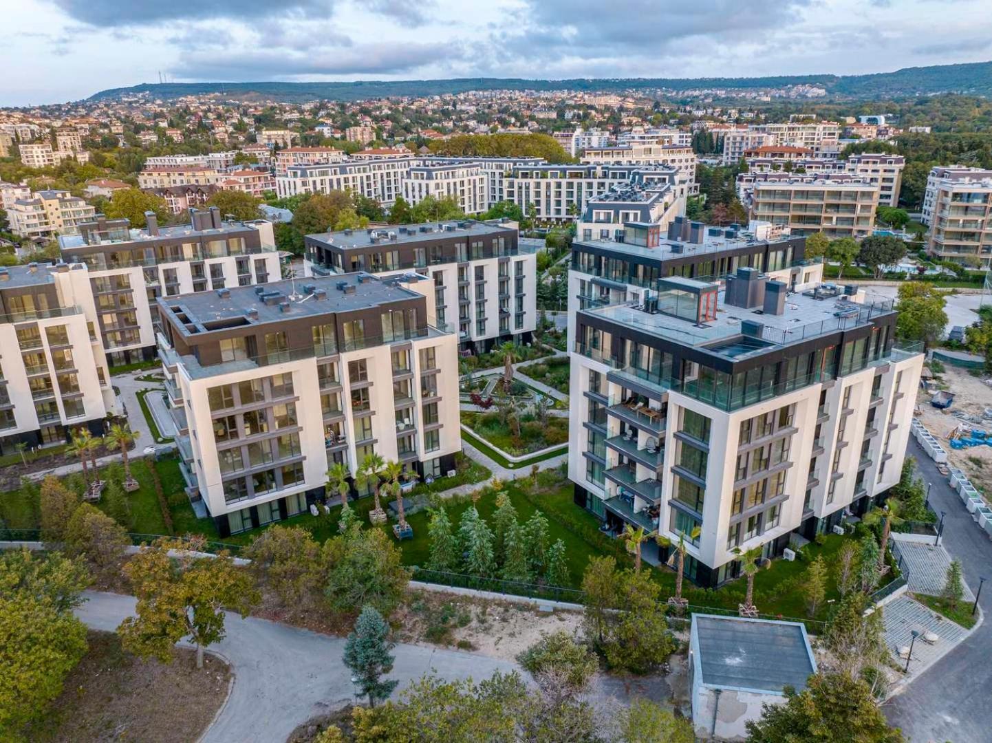 Sea Flats With Parking And Pool In Azur Residence Άγιος Κωνσταντίνος και Ελένη Εξωτερικό φωτογραφία